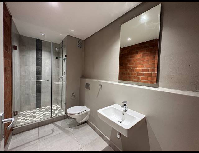 2 BEDROOM APARTMENT TO LET IN BALLITO CENTRAL